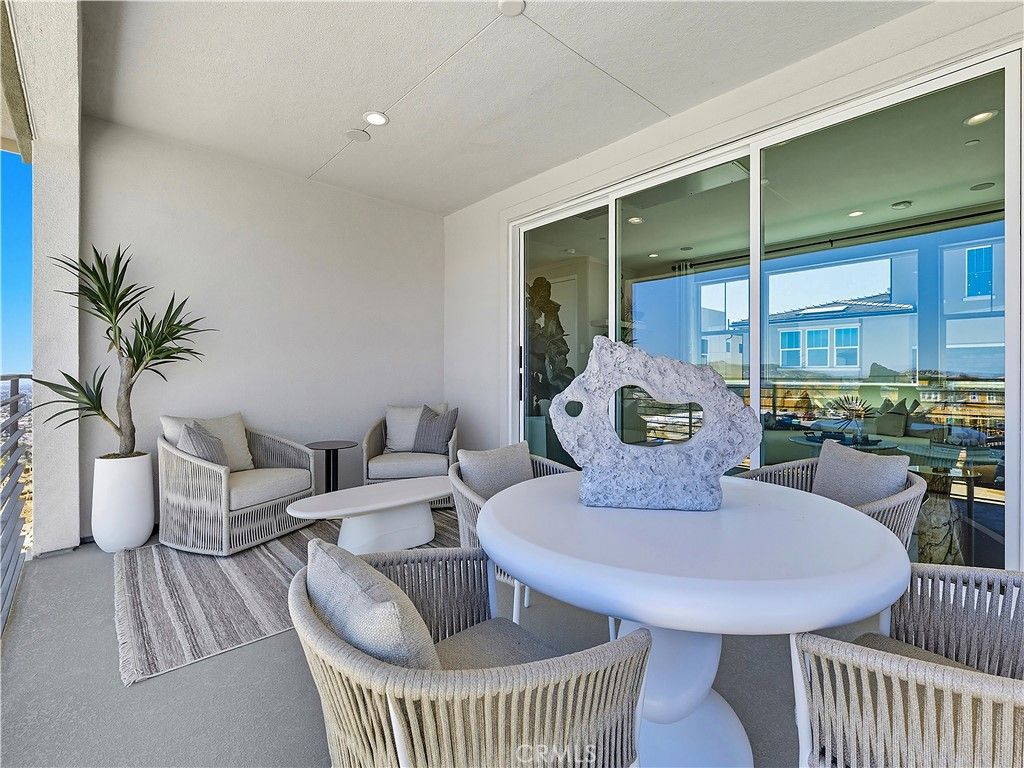 Image 22 of property listing at 2428 Liv Way, Montebello, CA 90640