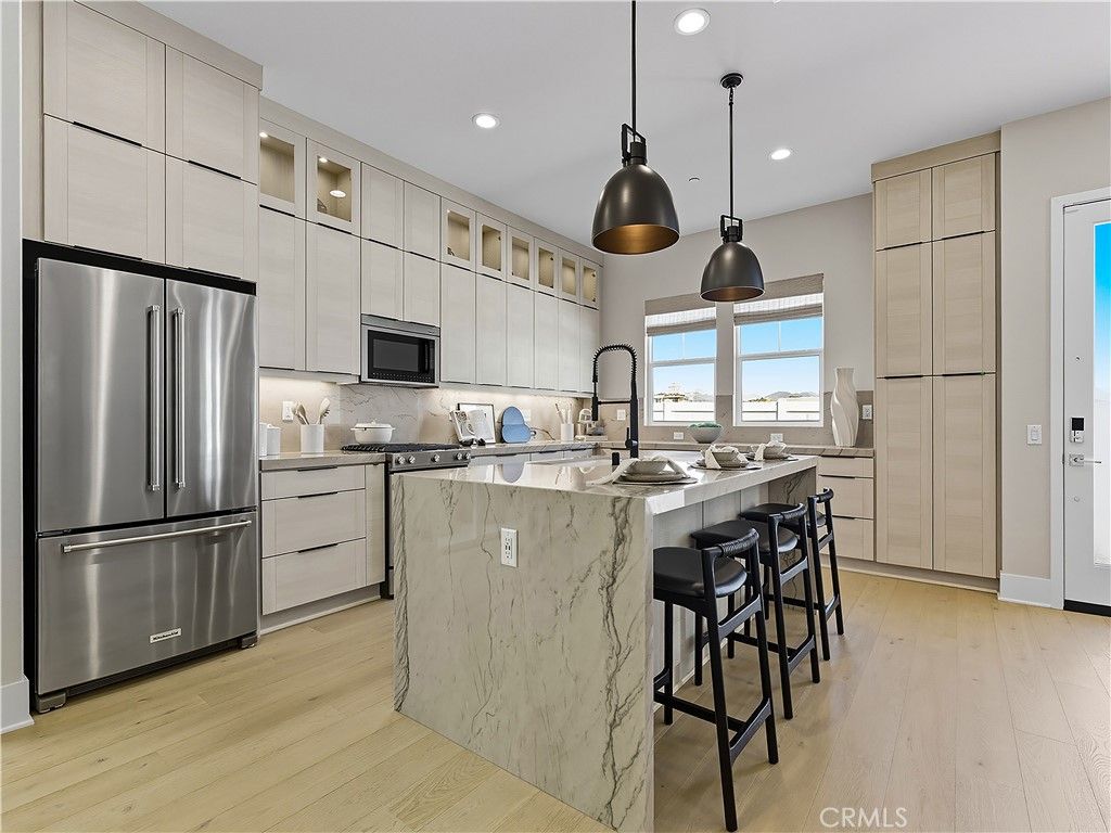 Image 3 of property listing at 2428 Liv Way, Montebello, CA 90640
