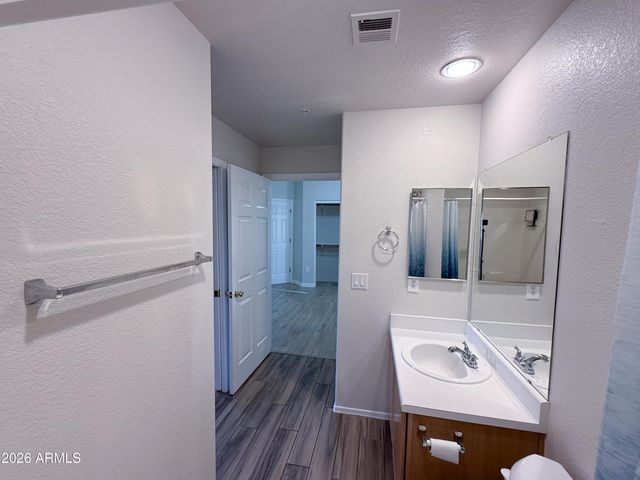 7101 W BEARDSLEY Road 711, Glendale, AZ 85308