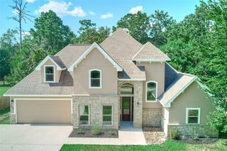 3697 Pin Oak Drive, Conroe, TX 77301