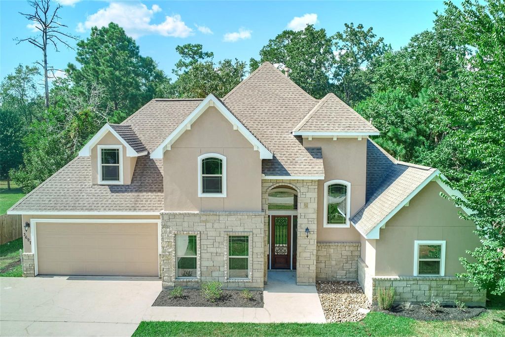 3697 Pin Oak Drive, Conroe, TX 77301