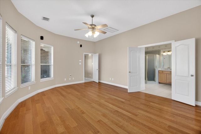 163 Edgewood Drive, Montgomery, TX 77356