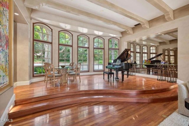 651 Oak Grove Court, Ojai, CA 93023