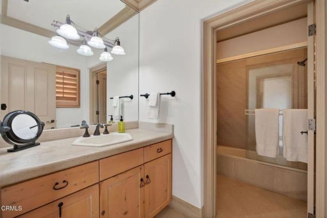 651 Oak Grove Court, Ojai, CA 93023