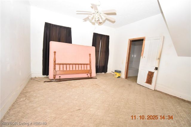 102 N Main Street, Sallisaw, OK 74955