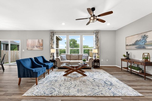 326 Linden ST, Bastrop, TX 78602