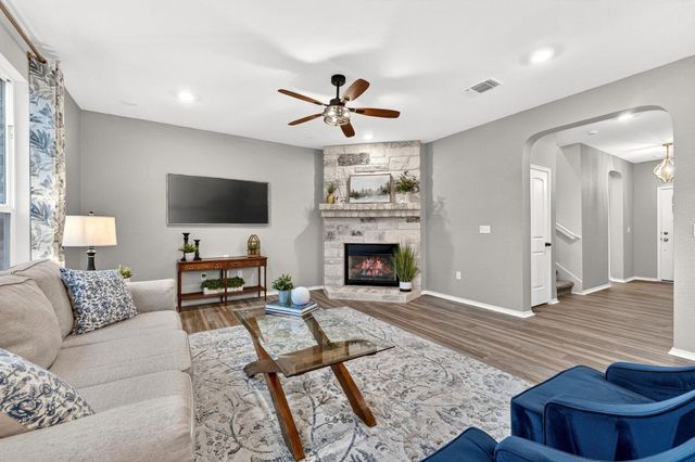 326 Linden ST, Bastrop, TX 78602