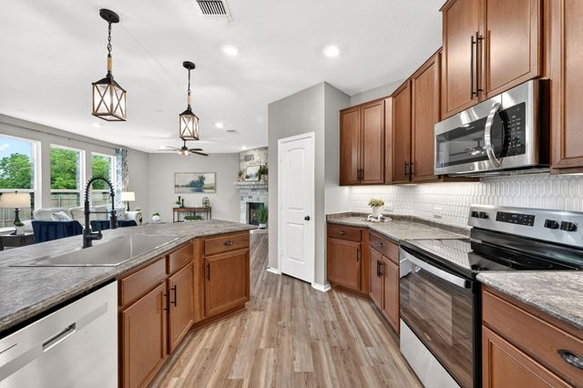 326 Linden ST, Bastrop, TX 78602