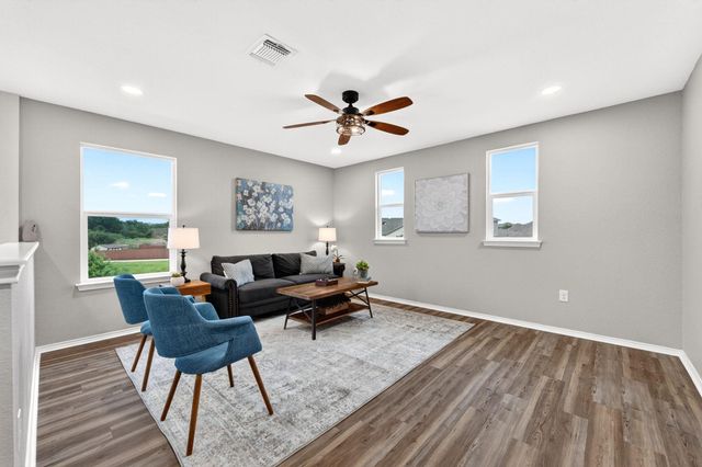 326 Linden ST, Bastrop, TX 78602
