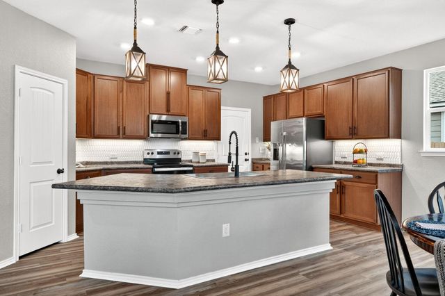 326 Linden ST, Bastrop, TX 78602