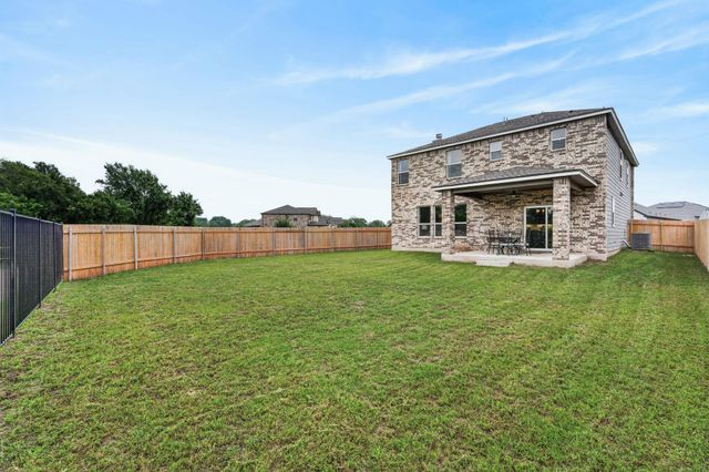 326 Linden ST, Bastrop, TX 78602
