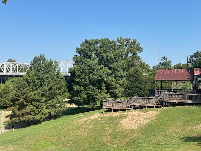 326 Linden ST, Bastrop, TX 78602