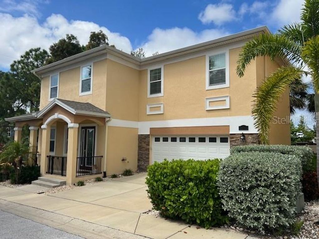 590 RIVERCREST LANE, Tarpon Springs, FL 34689