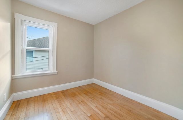 22 Ridgeway St 2, Quincy, MA 02170