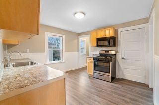 22 Ridgeway St 2, Quincy, MA 02170