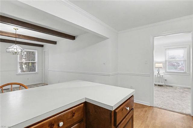 23 Beaconsdale LN, Newport News, VA 23601