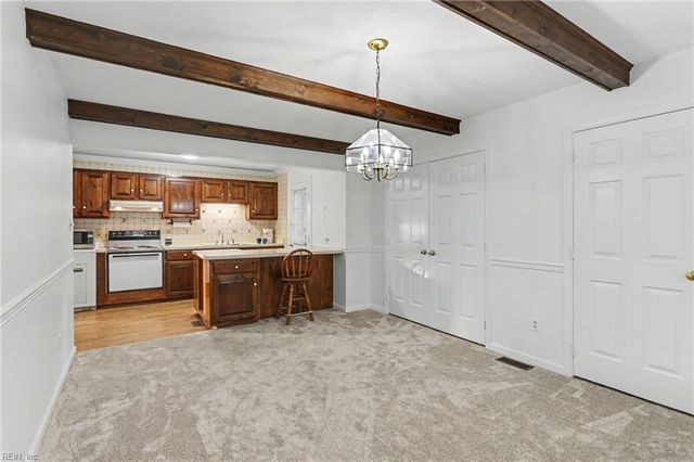 23 Beaconsdale LN, Newport News, VA 23601