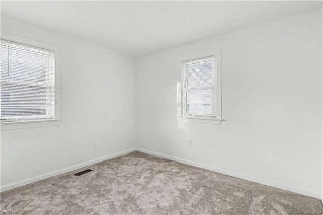 23 Beaconsdale LN, Newport News, VA 23601