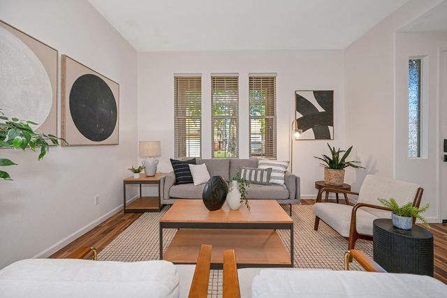 310 Unity Cir, Sacramento, CA 95833