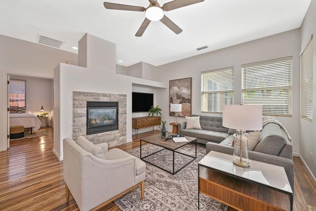 310 Unity Cir, Sacramento, CA 95833