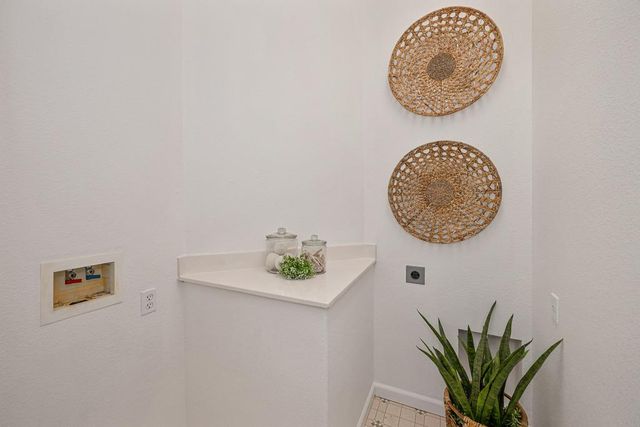 310 Unity Cir, Sacramento, CA 95833