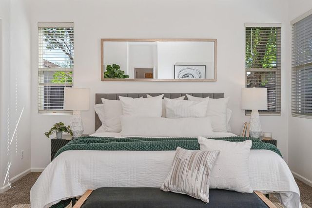 310 Unity Cir, Sacramento, CA 95833