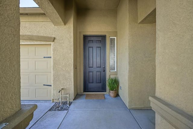 310 Unity Cir, Sacramento, CA 95833