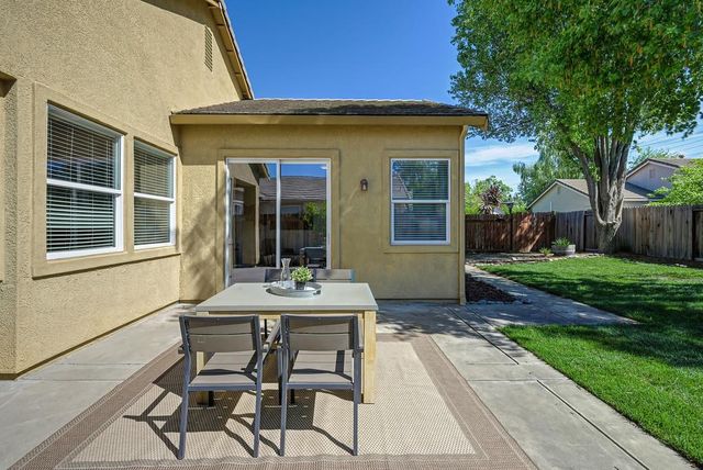 310 Unity Cir, Sacramento, CA 95833