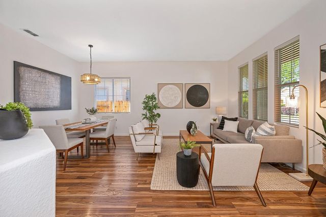 310 Unity Cir, Sacramento, CA 95833