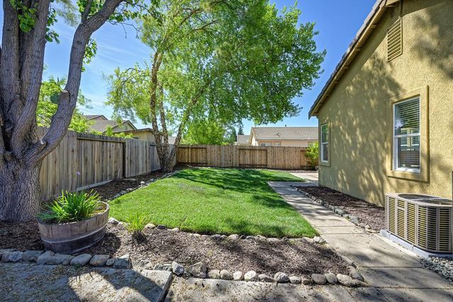 310 Unity Cir, Sacramento, CA 95833