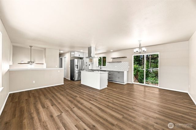 20109 69th Avenue E, Spanaway, WA 98387