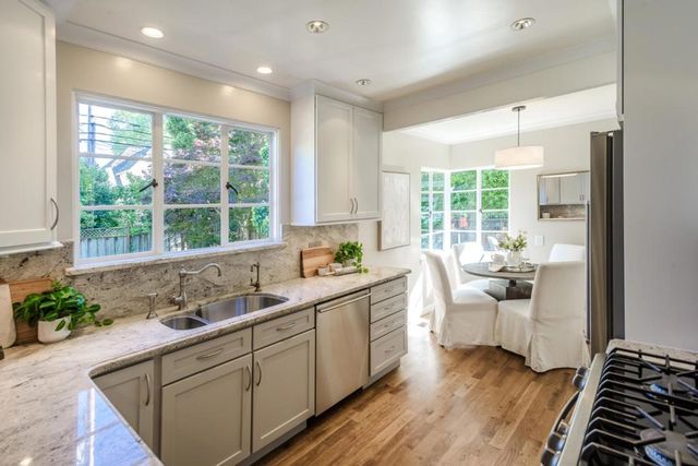 229 Aragon Boulevard, San Mateo, CA 94402