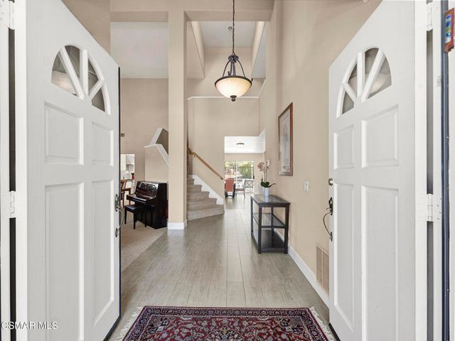 780 Covewood Street, Oak Park, CA 91377