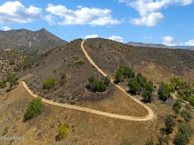 780 Covewood Street, Oak Park, CA 91377