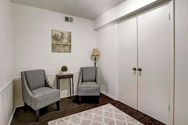 351 N Post Oak Lane 715, Houston, TX 77024