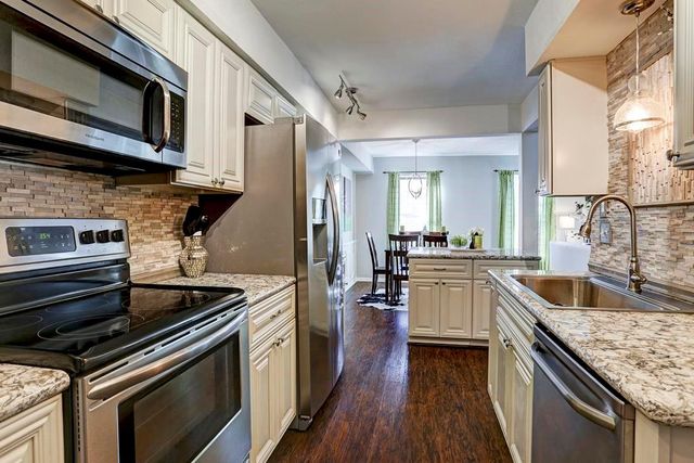 351 N Post Oak Lane 715, Houston, TX 77024