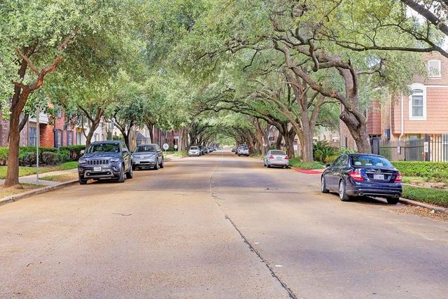 351 N Post Oak Lane 715, Houston, TX 77024