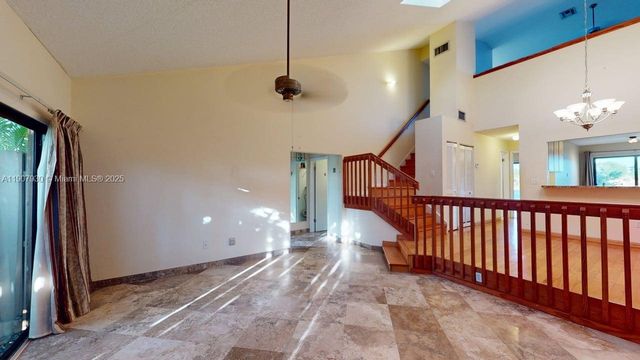 4222 SW 87th Ter, Davie, FL 33328