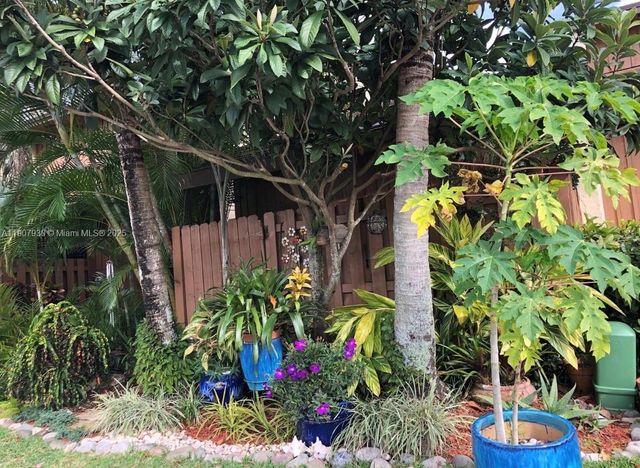 4222 SW 87th Ter, Davie, FL 33328