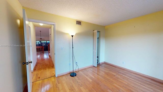 4222 SW 87th Ter, Davie, FL 33328