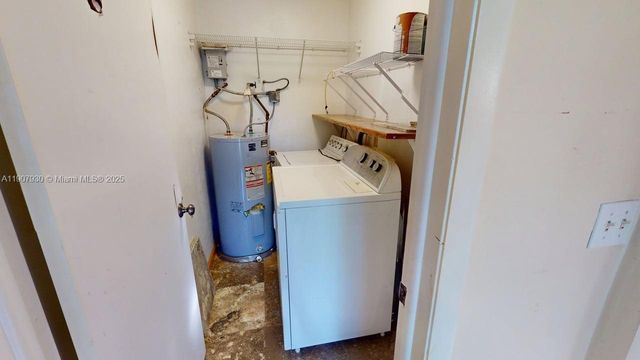 4222 SW 87th Ter, Davie, FL 33328