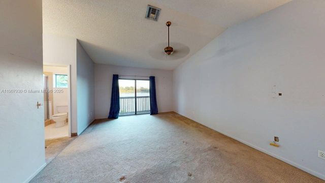 4222 SW 87th Ter, Davie, FL 33328