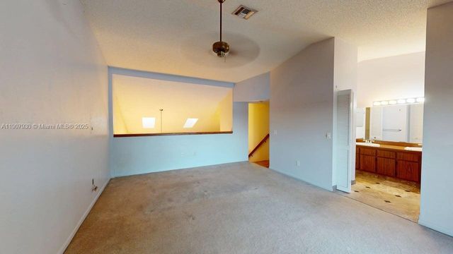 4222 SW 87th Ter, Davie, FL 33328