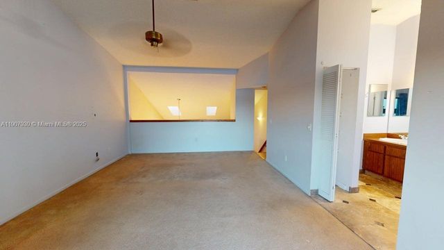 4222 SW 87th Ter, Davie, FL 33328