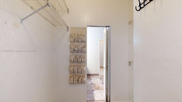 4222 SW 87th Ter, Davie, FL 33328