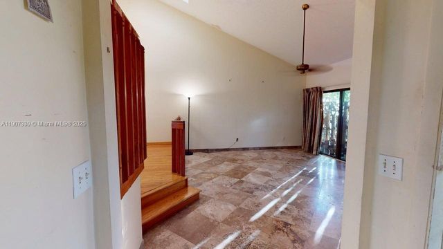 4222 SW 87th Ter, Davie, FL 33328