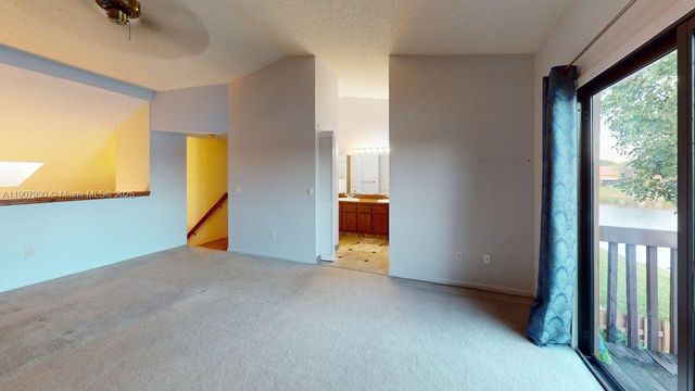 4222 SW 87th Ter, Davie, FL 33328