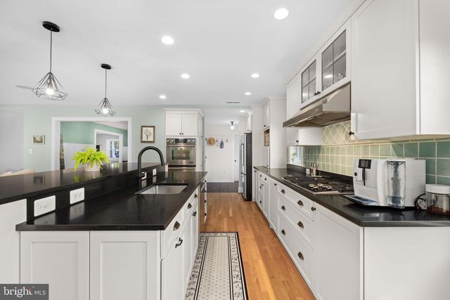 3307 ELMORE DR, Alexandria, VA 22302