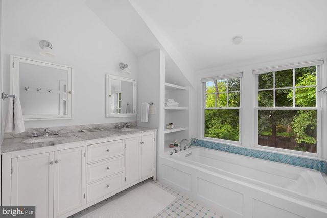 3307 ELMORE DR, Alexandria, VA 22302