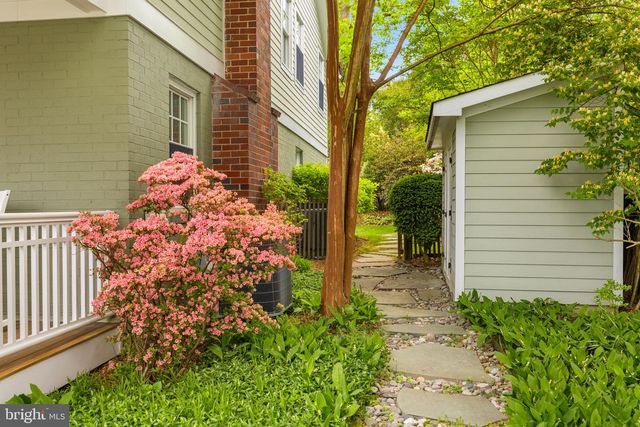 3307 ELMORE DR, Alexandria, VA 22302